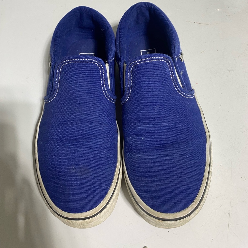 Blue vans